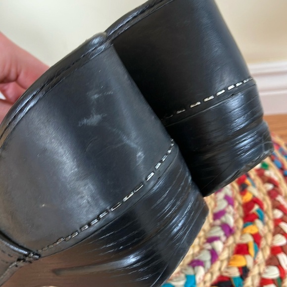 Dansko Black Leather Clogs Shoes - Picture 5 of 7